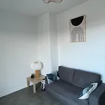 F2 Neuf, Centre Ville, Terrasse, Wifi, Garage En Option Apartman