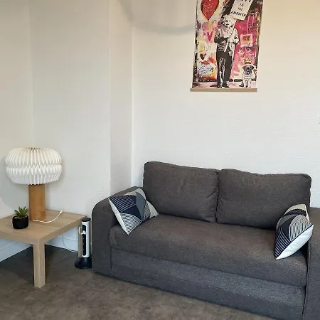F2 Neuf, Centre Ville, Terrasse, Wifi, Garage En Option *