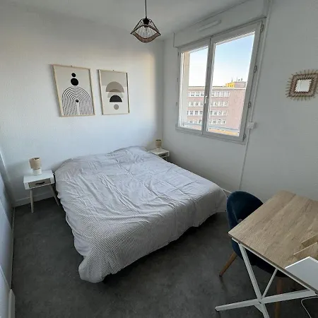 F2 Neuf, Centre Ville, Terrasse, Wifi, Garage En Option Apartman