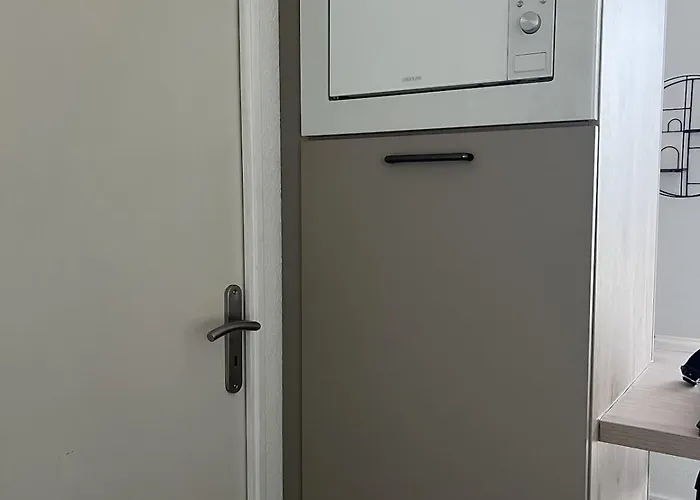 アパート F2 Neuf, Centre Ville, Terrasse, Wifi, Garage En Option