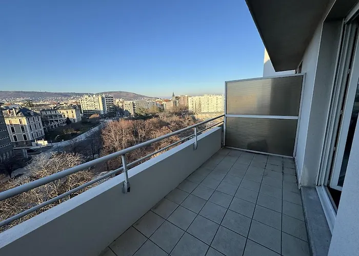 F2 Neuf, Centre Ville, Terrasse, Wifi, Garage En Option アパート *